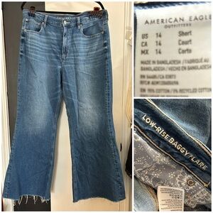 American Eagle Low Rise Baggy Flare Jeans Women’s 14 short 30” inseam NWOT